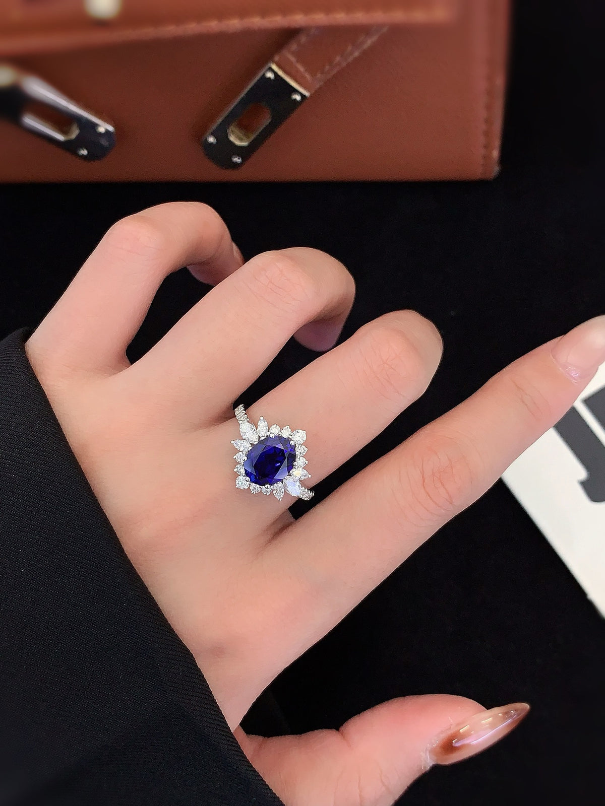 18K Gold 2.40ct Lab-Grown Sapphire Ring with 0.778ct Accents