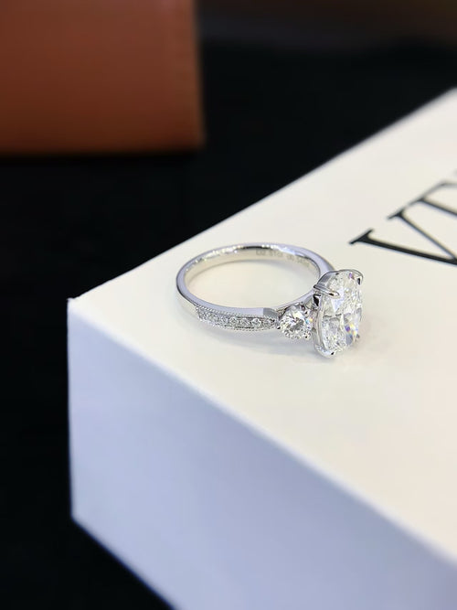 Exquisite 3.05ctw Lab-Grown Diamond Ring