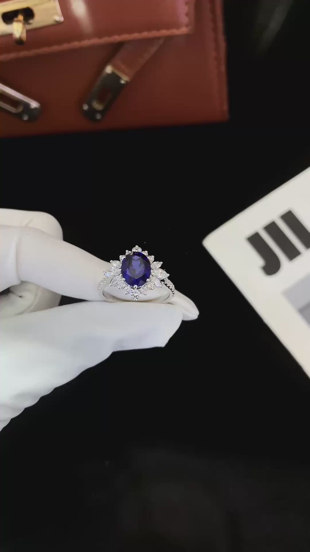 18K Gold 2.40ct Lab-Grown Sapphire Ring with 0.778ct Accents